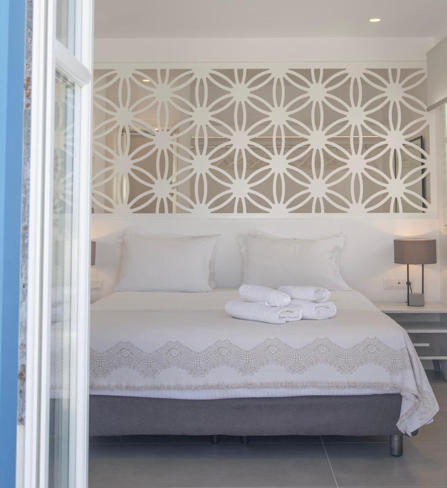 Aparthotel Alexandros
