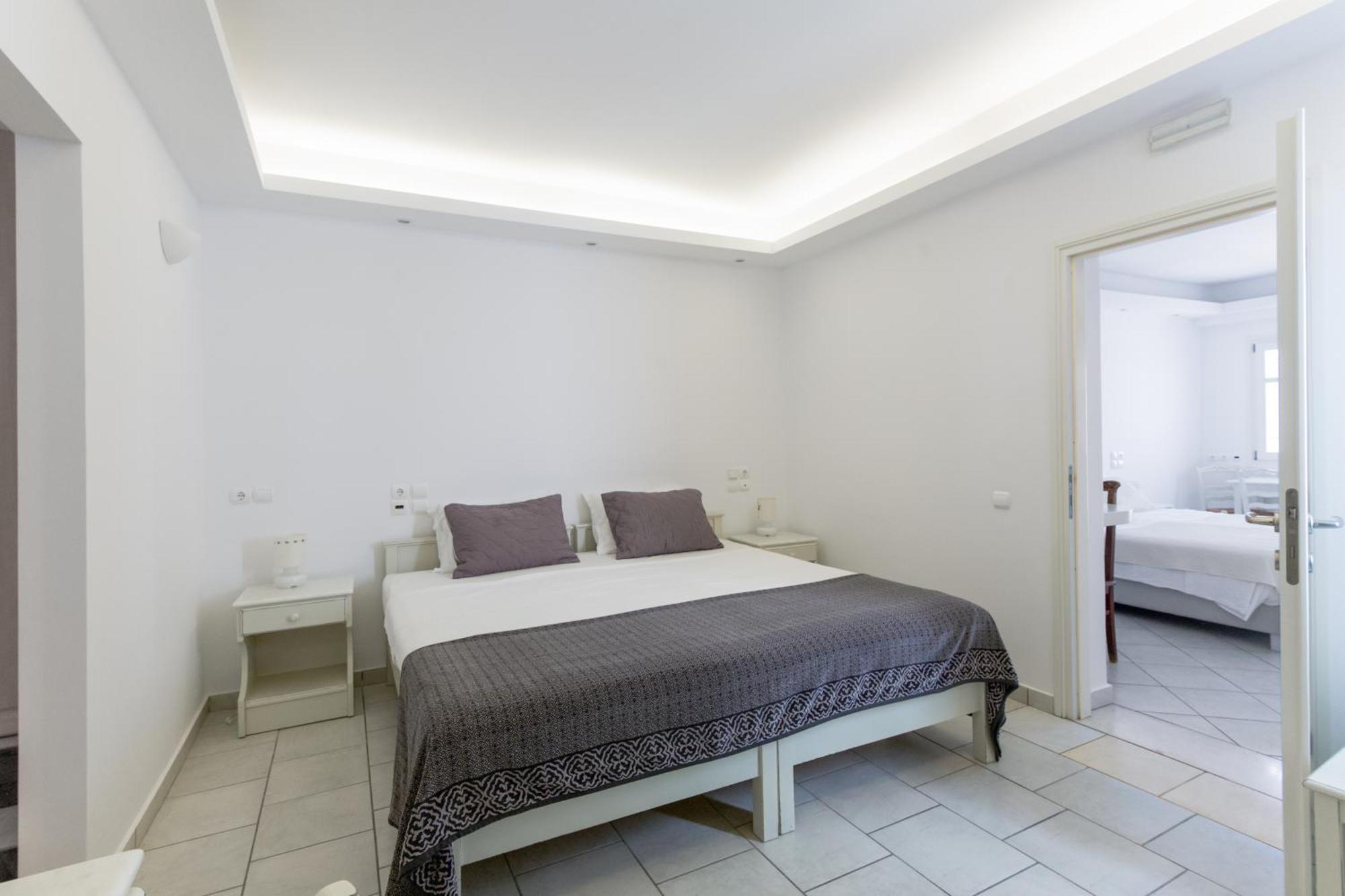 Alexandros Aparthotel *